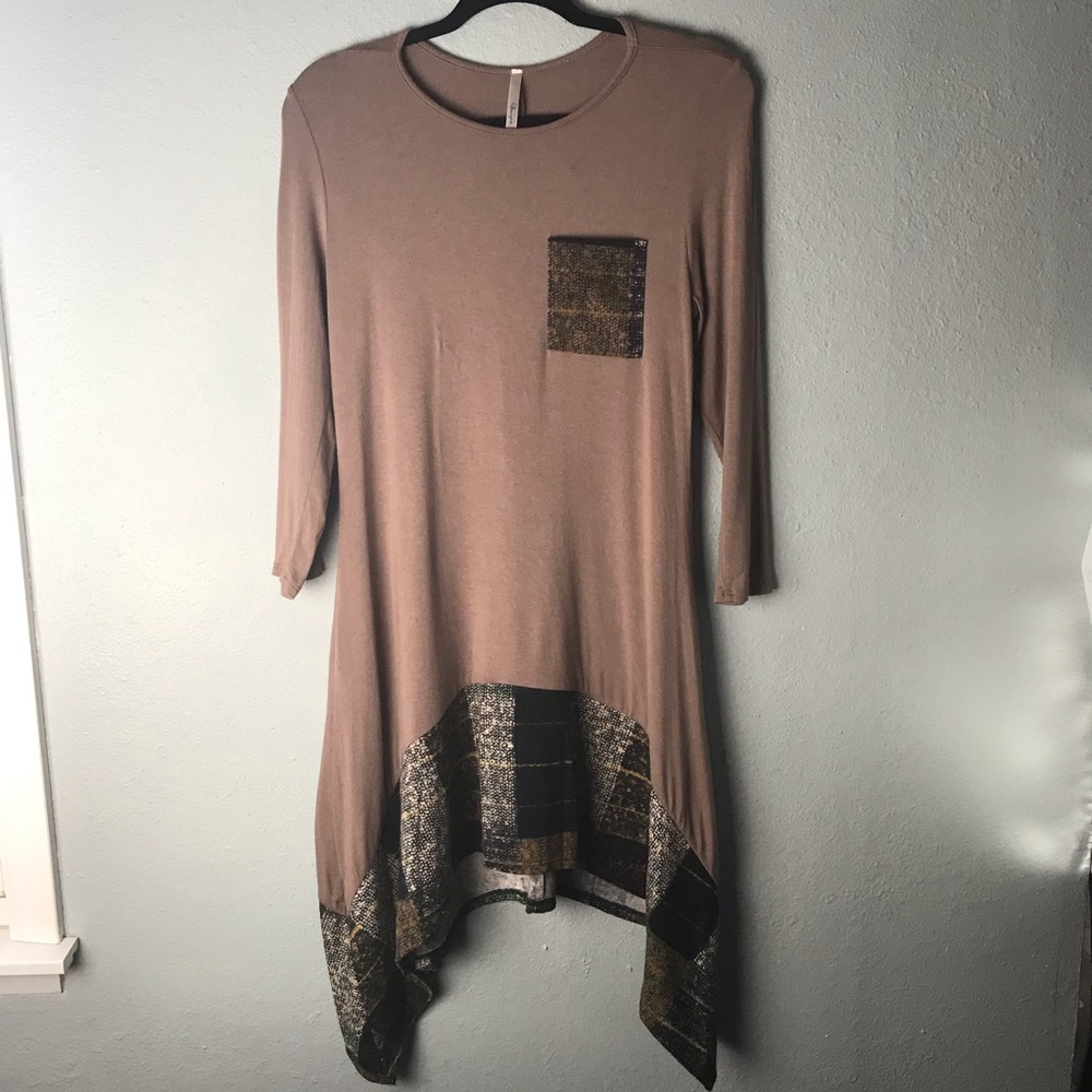 Boutique tunic tweed plaid tan medium
